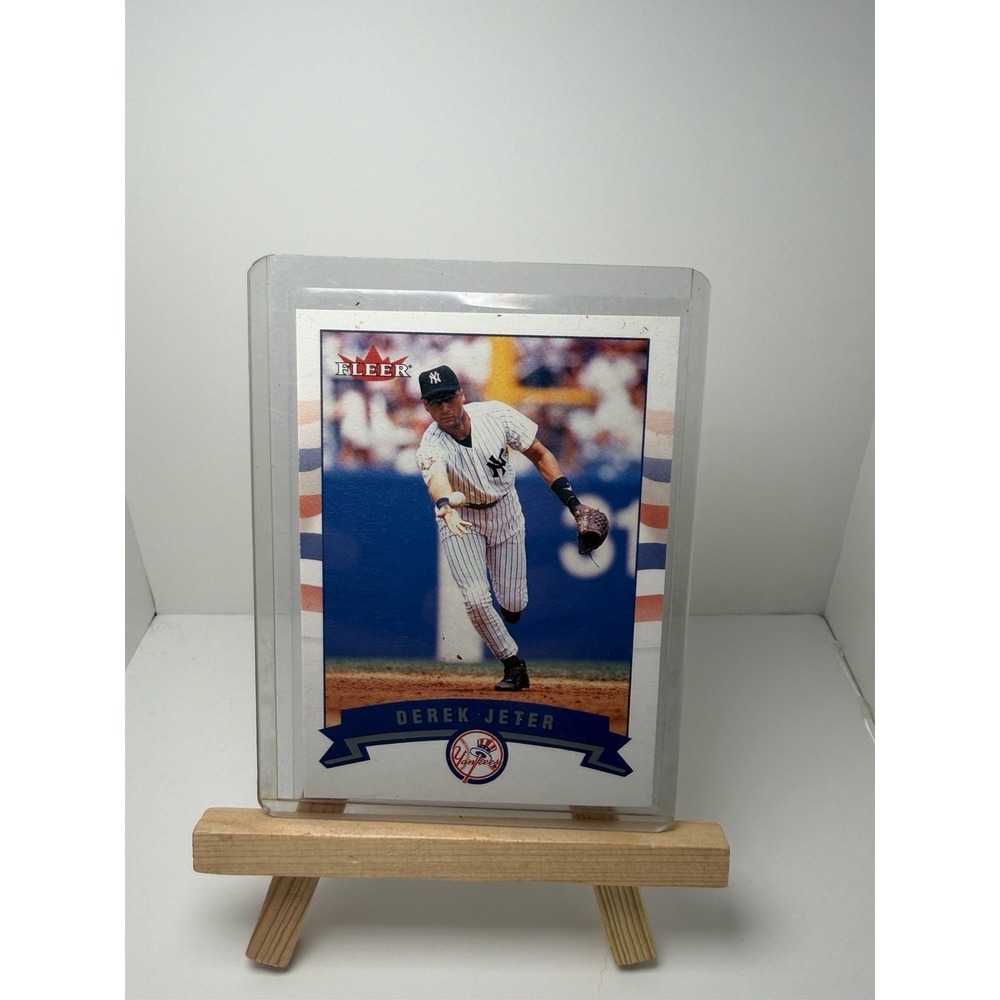 2002 Fleer - #279 Derek Jeter
